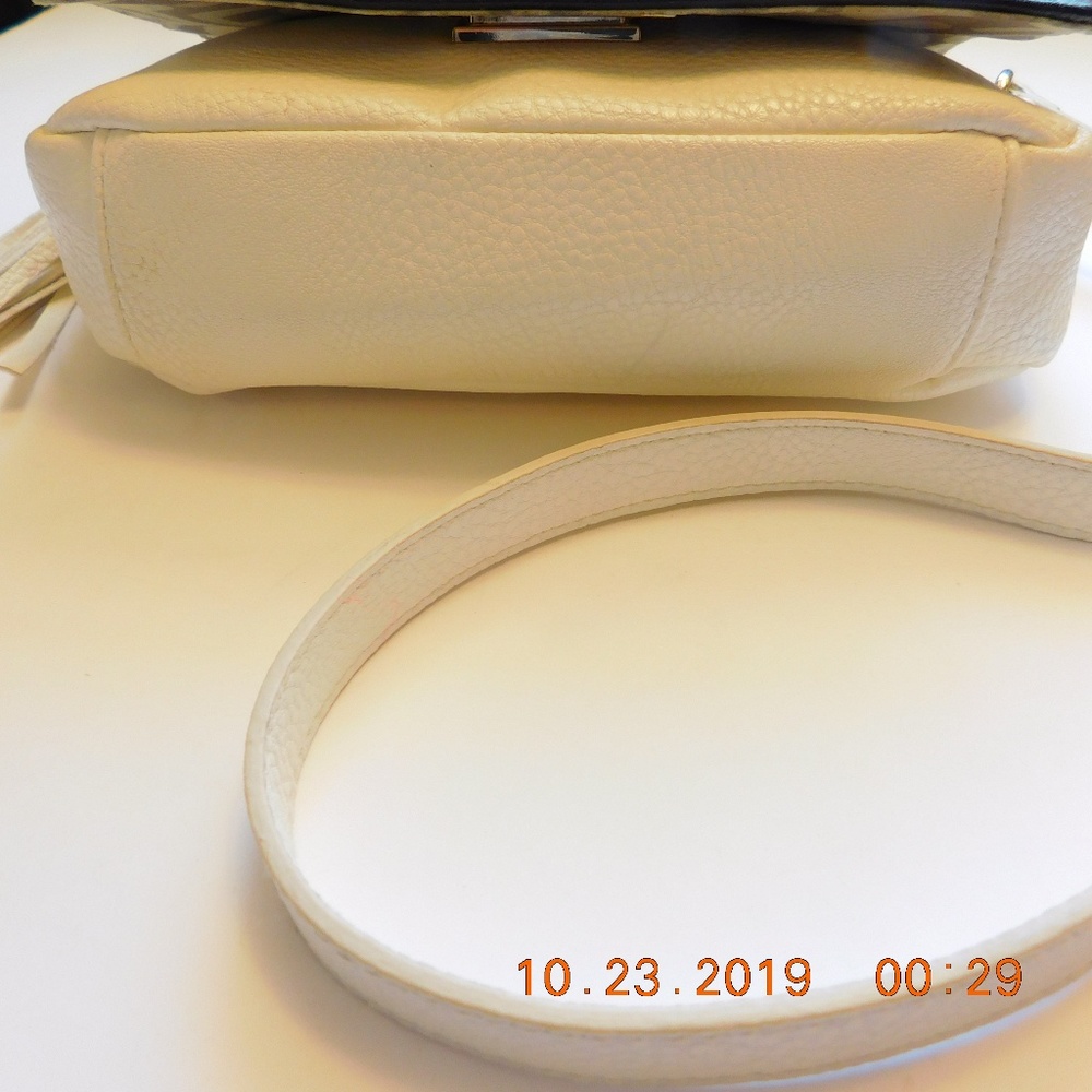 Poverty Flats Vegan Crossbody Bag - Picture 3 of 8